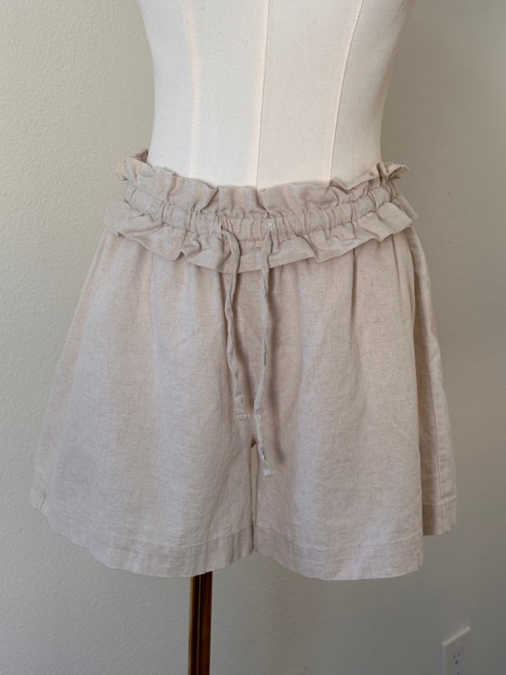 Saks Fifth Avenue Beige Ruffled Paperbag Waist Linen-Blend Shorts
